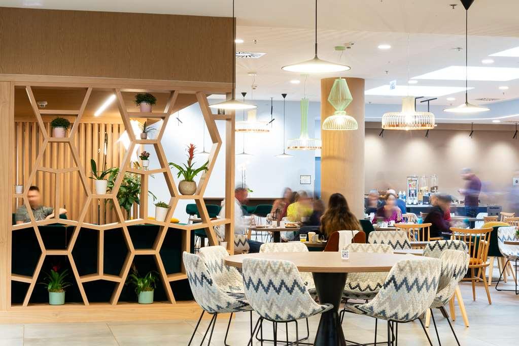 Hampton By Hilton Budapest City Centre מסעדה תמונה